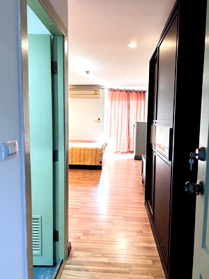 ขายคอนโด : ขายคอนโด รีเจ้นท์โฮม9 ทาสีใหม่มั้งห้อง