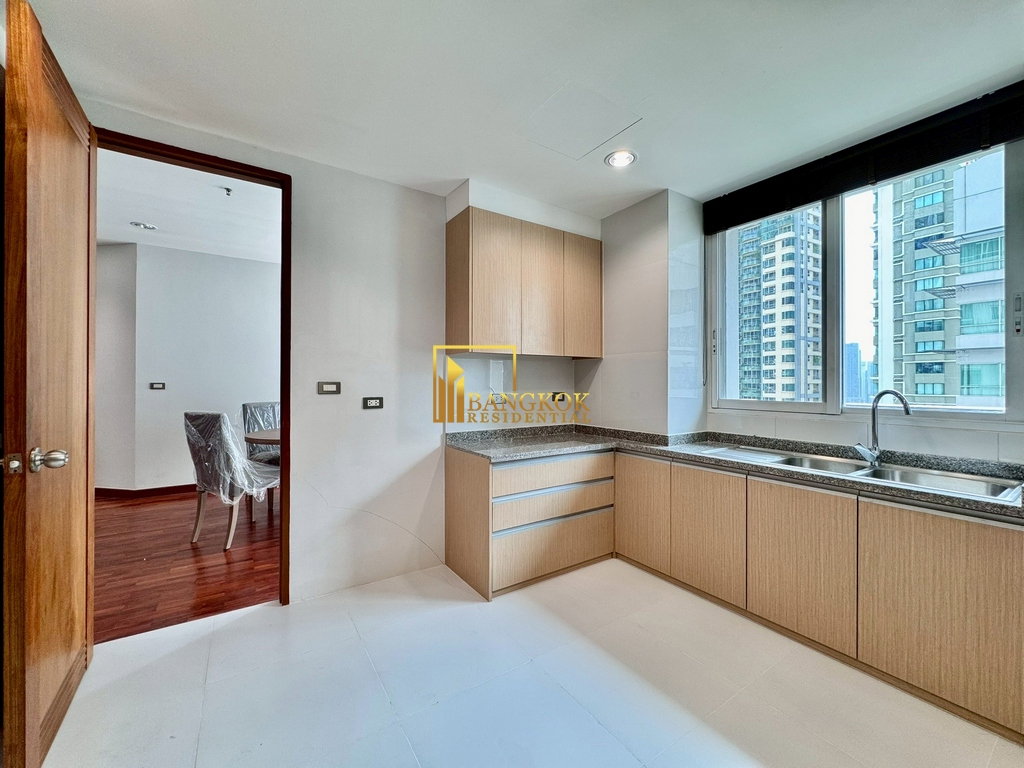 รูป Bright & Airy 4 Bedroom Luxury Apartment in Phrom Phong - BR21229AP - รูปที่ 11/55