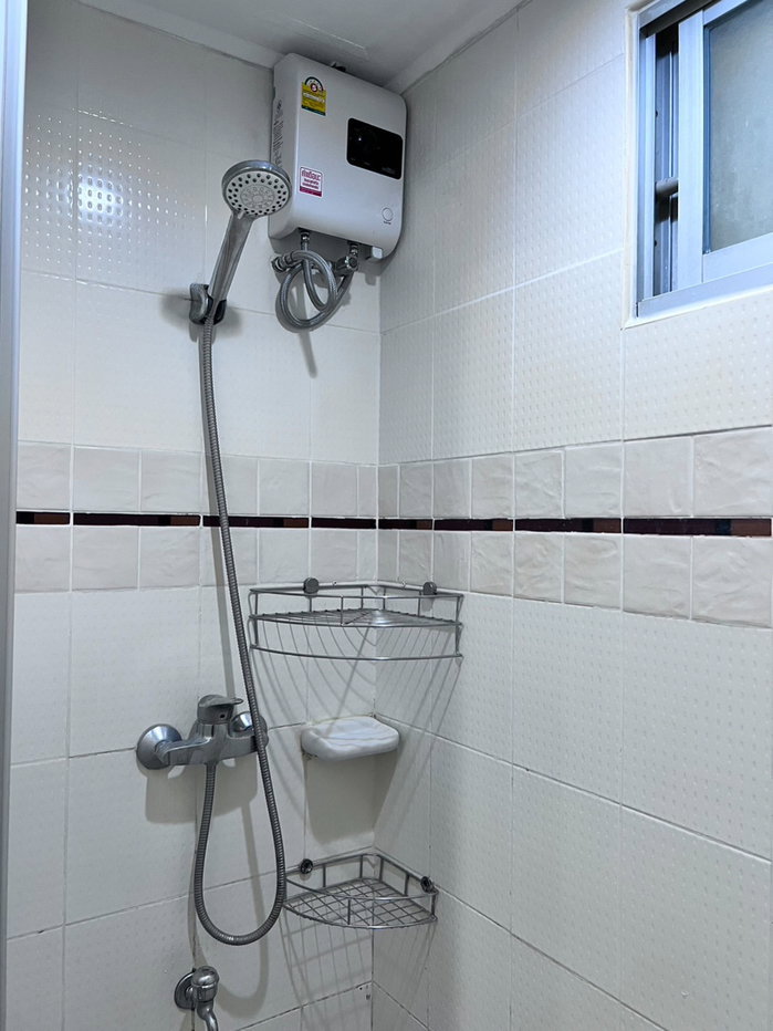 รูป ขายคอนโดห้องมุม Lumpini Ville ศูนย์วัฒนธรรม เฟอร์ครบ Built-in ทั้งห้อง หิ้วกระเป๋าเข้าอยู่ได้เลย ทำเลดี ใกล้ MRT ห้วยขวาง - รูปที่ 15/17