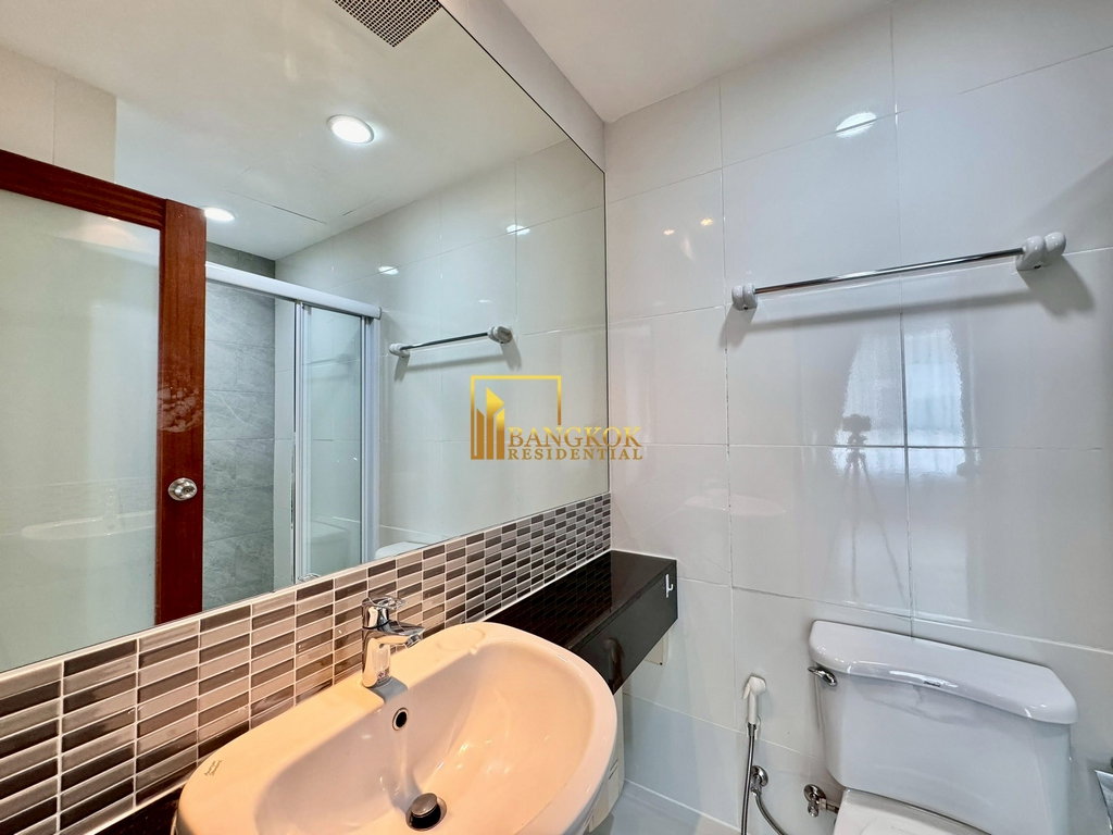 รูป Bright & Airy 4 Bedroom Luxury Apartment in Phrom Phong - BR21229AP - รูปที่ 36/55