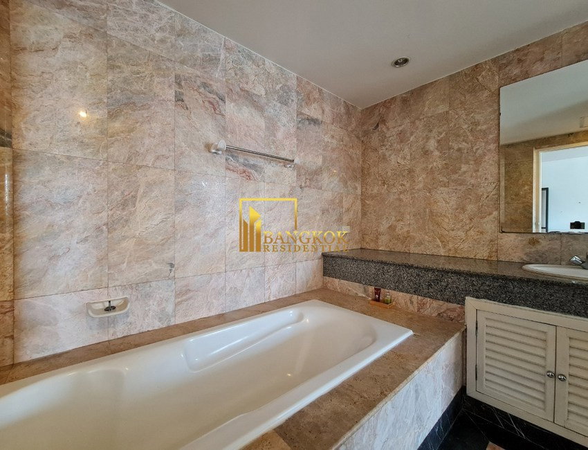 picture Prime Mansion Promsri | Good Size 2 Bed Condo in Prime Area - BR2548CD - 16/21
