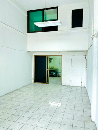 รูป ใกล้Big C บางบอน 2.5 กม. 18 ตร.ว.320 ตร.ม. ใกล้ตลาดบางบอน 1.2 กม.7-11 ธนาคาร เอกชัย กาญจนา อาคารพาณิชย์ให้เช่า 3นอน 3แอร์ 3 น้ำ - รูปที่ 5/8