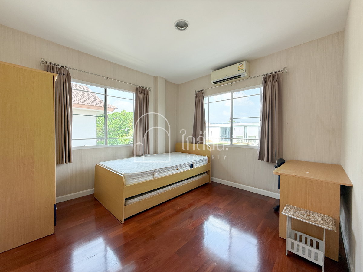 picture SALEð§Ą Nantawan Utthayan-Aksa - KC085 - 14/25