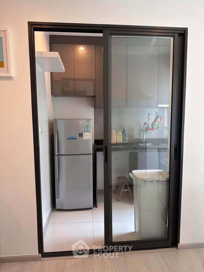 รูป คอนโด 1-ห้องนอน ที่ ริทึ่ม อโศก ใกล้ MRT พระราม 9 (ID 2743476) - รูปที่ 9/10