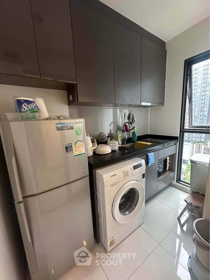 รูป คอนโด 1-ห้องนอน ที่ ริทึ่ม อโศก ใกล้ MRT พระราม 9 (ID 2743476) - รูปที่ 5/10