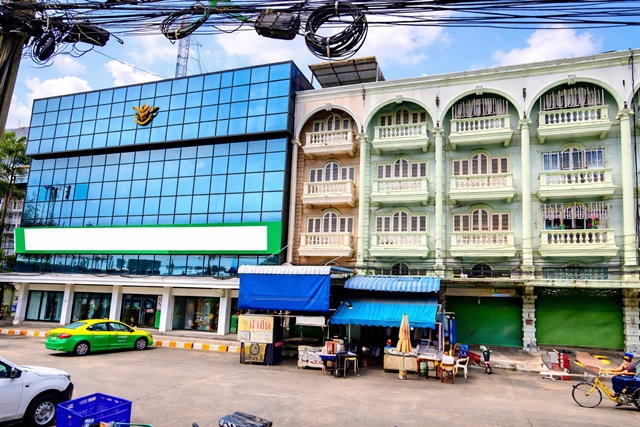 รูป ใกล้Big C บางบอน 2.5 กม. 18 ตร.ว.320 ตร.ม. ใกล้ตลาดบางบอน 1.2 กม.7-11 ธนาคาร เอกชัย กาญจนา อาคารพาณิชย์ให้เช่า 3นอน 3แอร์ 3 น้ำ - รูปที่ 1/8