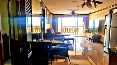 เช่าคอนโด ศรีราชา ชลบุรี : 3 Bed Condo for Rent at Royal Hill Resort in Thappraya Pattaya