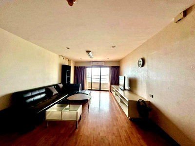 Condos for sale : Condo for sale in Sriracha, Eastern Tower. Great view, prime location in the city center.