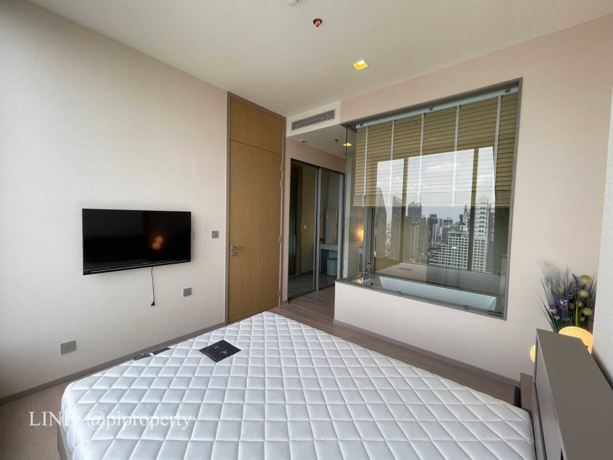 รูป ให้เช่าห้องชุด 1 ห้องนอน ตกแต่งครบครัน ที่ Esse Asoke ชั้นสูง หันหน้าไปทางทิศเหนือ อากาศเย็นสบาย ทำเลดีเยี่ยมในย่านอโศก ใกล้รถไฟฟ้า BTS และ MRT - รูปที่ 6/31