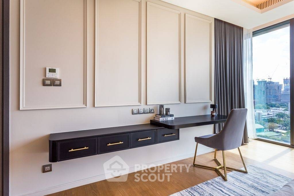 picture 1-BR Condo At Sindhorn Tonson, 10th Floor, 87 Sqm | BTS Ratchadamri (ID 2744174) - 13/25