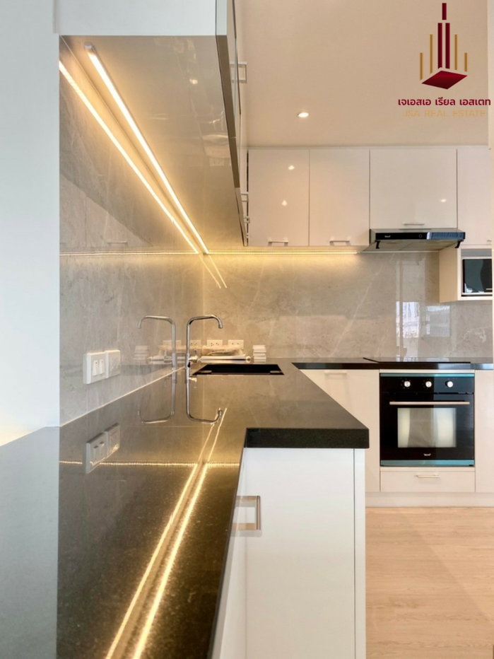 picture ✨ For Rent: Silom Condominium Condo ✨💰 Only 75,000 THB/month - 4/7