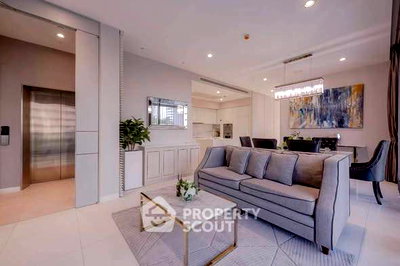 Condos for sale : 2-BR Condo at Vittorio Sukhumvit 39 near BTS Phrom Phong (ID 2736042)