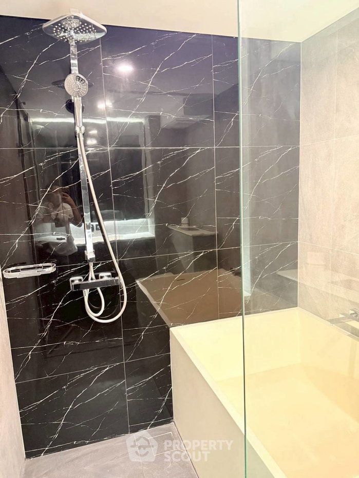 รูป คอนโด 2-ห้องนอน ที่ แลนด์มาร์ค แอทเอ็มอาร์ทีเอ สเตชั่น ใน บางกะปิ (ID 2727588) - รูปที่ 9/11