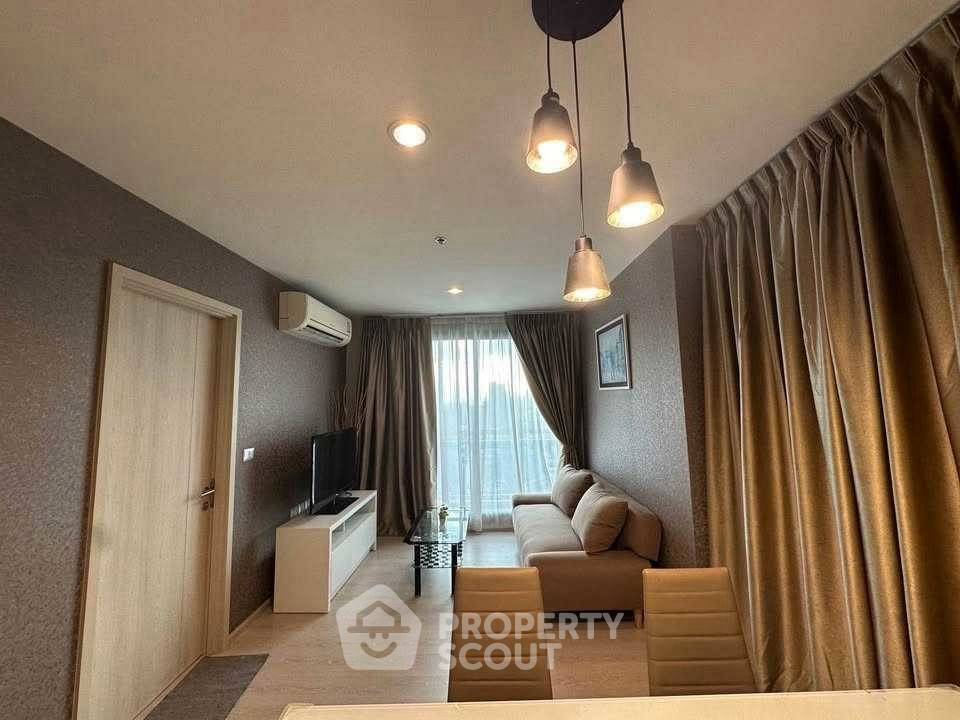 รูป คอนโด 1-ห้องนอน ที่ ริทึ่ม สุขุมวิท42 ใกล้ BTS เอกมัย (ID 2441546) - รูปที่ 2/8