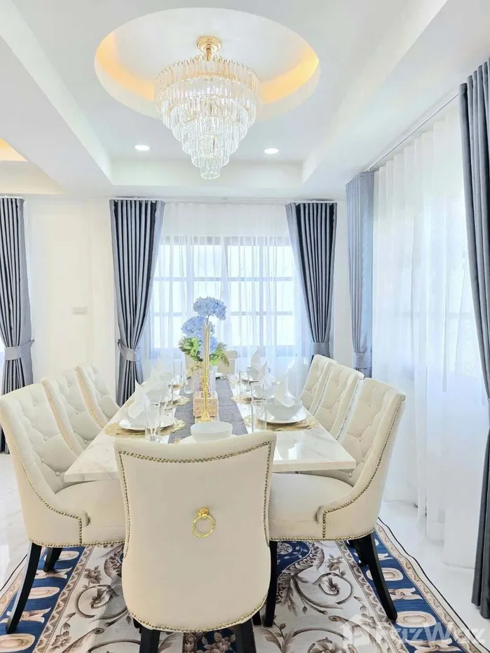 picture Central Park 5 Village 6121324 - 9/24