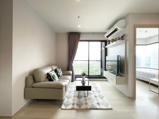 For Rent : Life One Wireless (2bed ) 45 sq.m. 40000 THB Tel. 0924235675 Cate