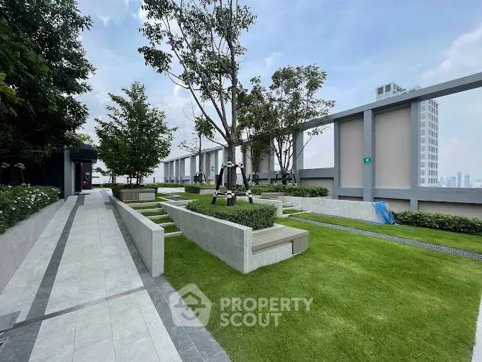 picture Studio Condo at ASPIRE Onnut Station near BTS On Nut (ID 2730004) - 4/19