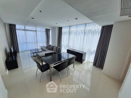 รูปภาพ 2-BR Condo at Athenee Residence near BTS Phloen Chit (ID 2744086)