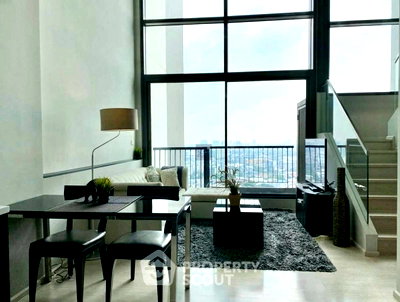 Condos for rent : 30th-Floor 1-BR 60 Sqm Condo At Rhythm Sukhumvit 44/1, BTS Phra Khanong 70m (ID 2422631)
