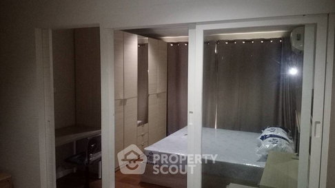 1-BR Condo at Grand Park View Asoke near MRT Sukhumvit (ID 2749243)