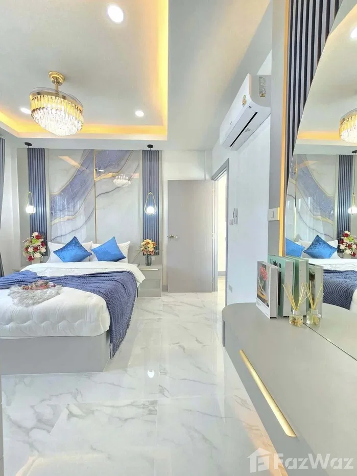 picture Central Park 5 Village 6121324 - 18/24