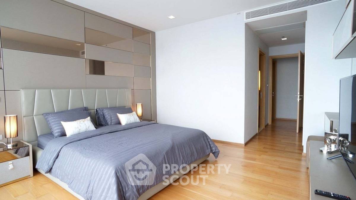 picture 2-BR Condo at Hyde Sukhumvit 13 Condominium near BTS Nana (ID 2744757) - 5/11
