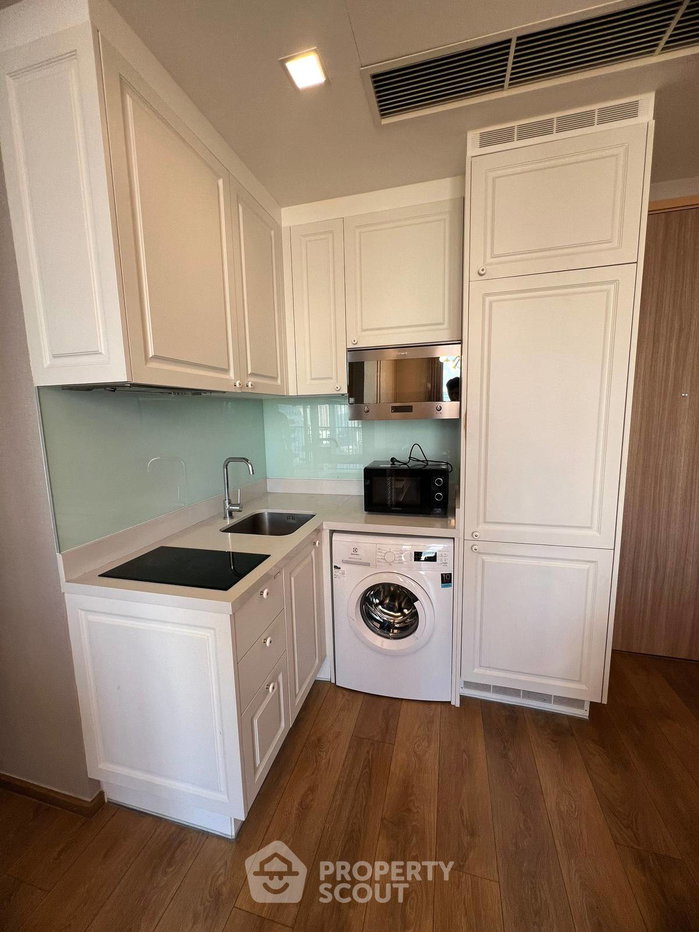 รูป คอนโด 2-ห้องนอน ที่ โนเบิล บีอี 33 สุขุมวิท ใกล้ BTS พร้อมพงษ์ (ID 2089021) - รูปที่ 3/7