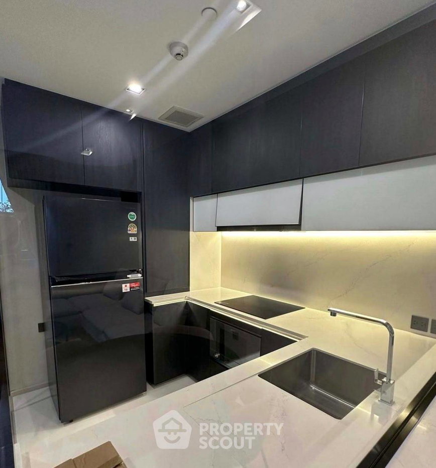 รูป คอนโด 2-ห้องนอน ที่ เดอะ รูม สุขุมวิท 38 ใกล้ BTS เอกมัย (ID 2744038) - รูปที่ 2/3