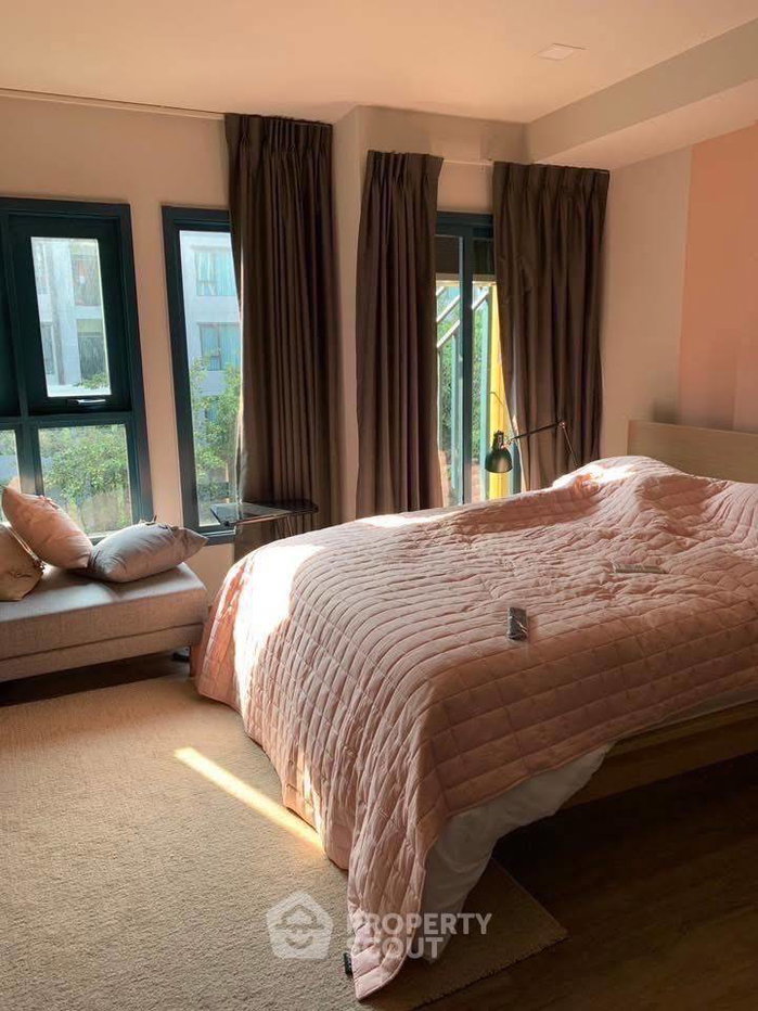 picture Studio Condo at The Base Sukhumvit 50 near BTS On Nut (ID 2748065) - 2/6