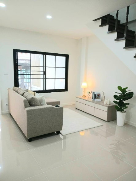 รูป ขายทาวน์เฮ้าส์ หมู่บ้านศิริวรรณชวนชม (บางบัวทอง) เนื้อที่ 16 ตารางวา 3 ห้องนอน 2 ห้องน้ำ ตกแต่งใหม่พร้อมอยู่ - รูปที่ 8/18