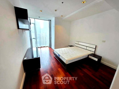 Condos for rent Siam Center : 3-BR Condo at Athenee Residence near BTS Phloen Chit (ID 2418083)