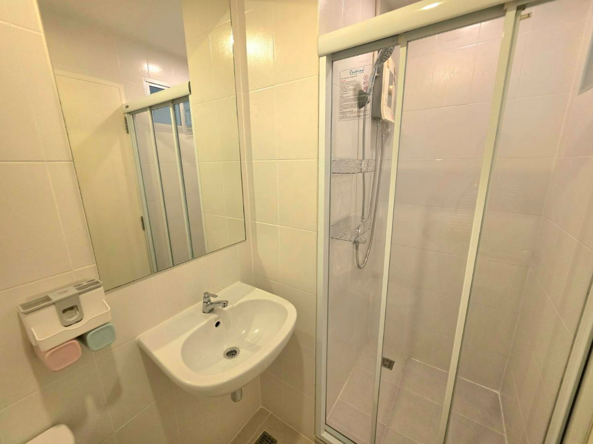 รูป ขาย !!** วี คอนโด ลาดกระบัง อยู่ ใกล้เทคโนฯเจ้าคุณทหารลาดกระบัง ห้องแต่งครบ สีทูโทน ส้มอิฐ สวยมากกกก เก็บสีใหม่ทั้งหมด พร้อมหิ้วกระเป๋าเข้าอยู่ค้า - รูปที่ 18/30