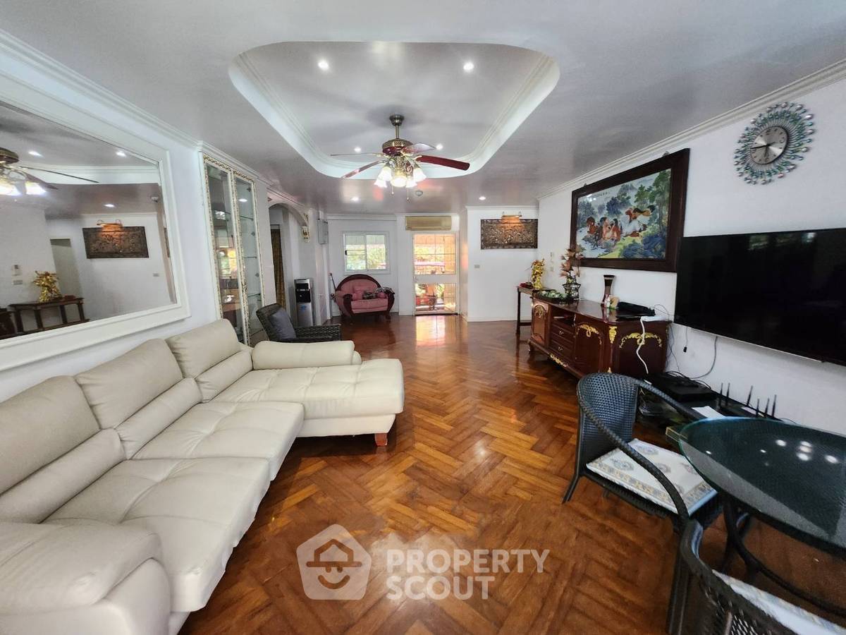 รูป คอนโด 3-ห้องนอน ที่ คอนโดบ้านชายทะเล ใน หนองแก (ID 1380159) - รูปที่ 1/14