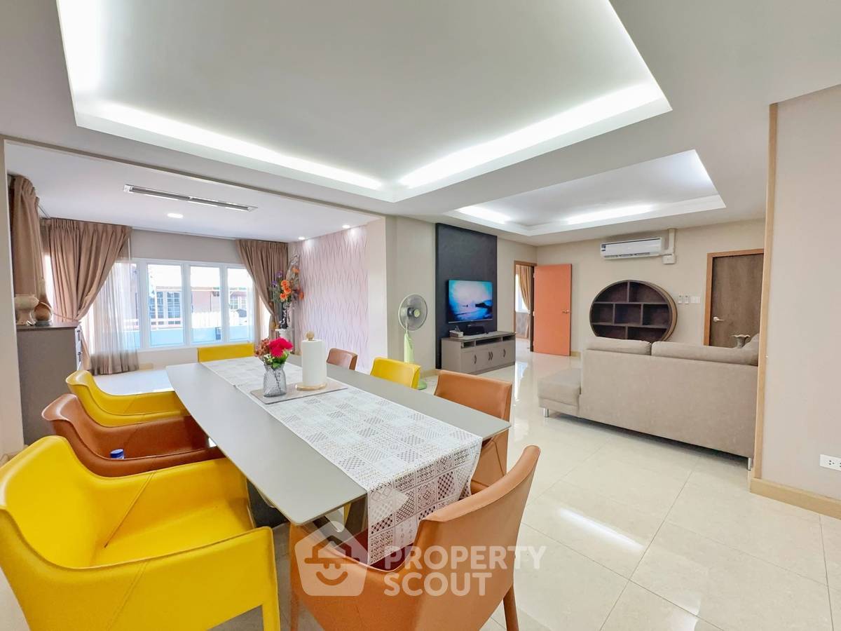 รูป วิลล่า 3-ห้องนอน ที่ จอมเทียน คอนโดเทล และหมู่บ้าน (วิลล่า) ใกล้ พัทยาใต้ (ID 2748394) - รูปที่ 2/9