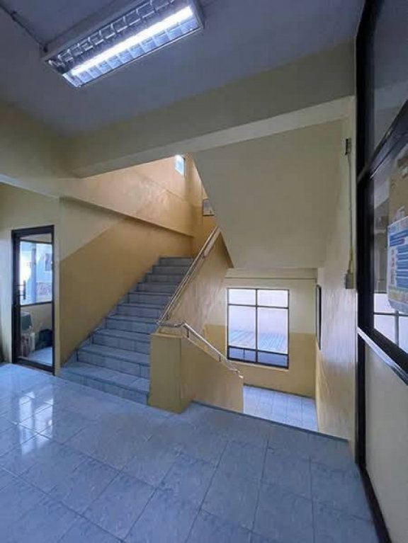 รูป ขายโรงงานและสำนักงาน ใกล้ สนามบินสุวรรณภูมิ พร้อมใช้งาน ทำเลศักยภาพโซนโลจิสติกส์ - รูปที่ 2/7