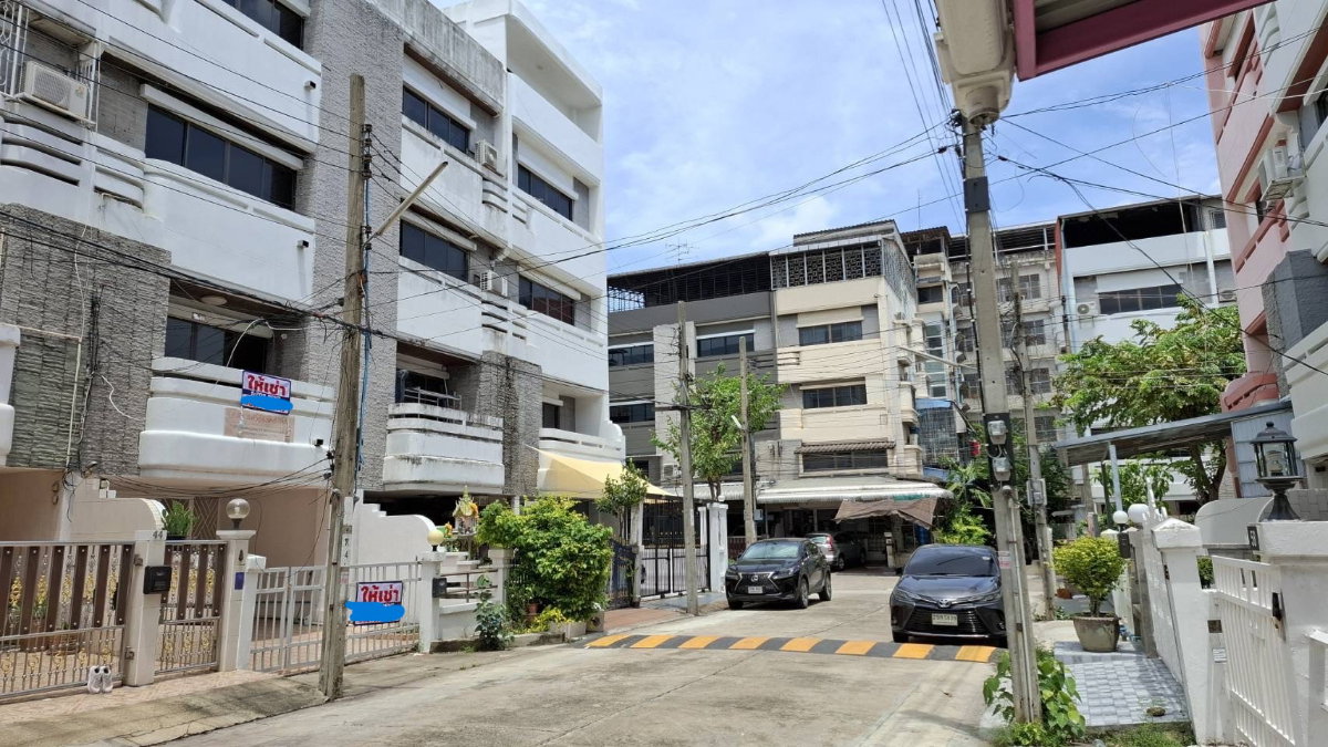 รูป ให้เช่าอาคารพาณิชย์ 3 ชั้นครึ่ง เนื้อที่ 30 ตรว ใช้สอย 288 ตรม ถ.เพชรเกษม83 แขวงบางแคเหนือ เขตบางแค ใกล้เดอะมอลบางแค - รูปที่ 4/13