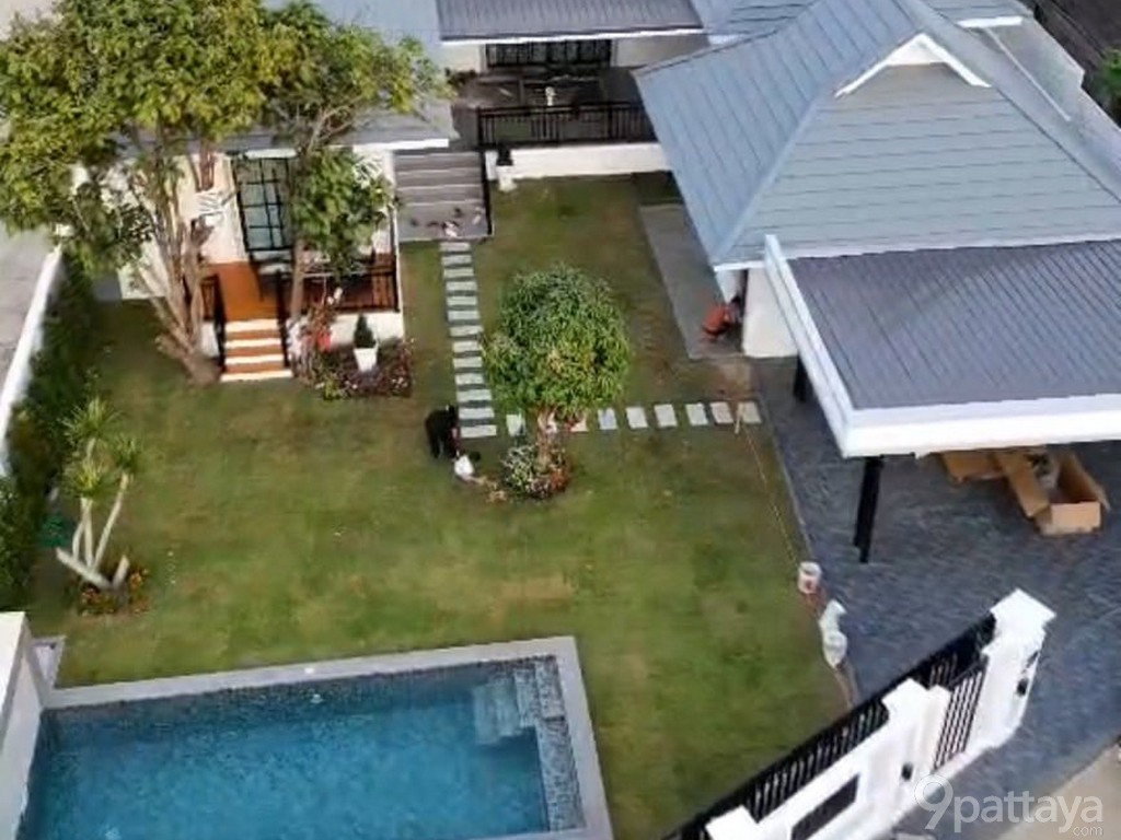 รูป ขาย | บ้านเดี่ยว 2 หลัง พร้อมสระว่ายน้ำ – Implace House - รูปที่ 7/10