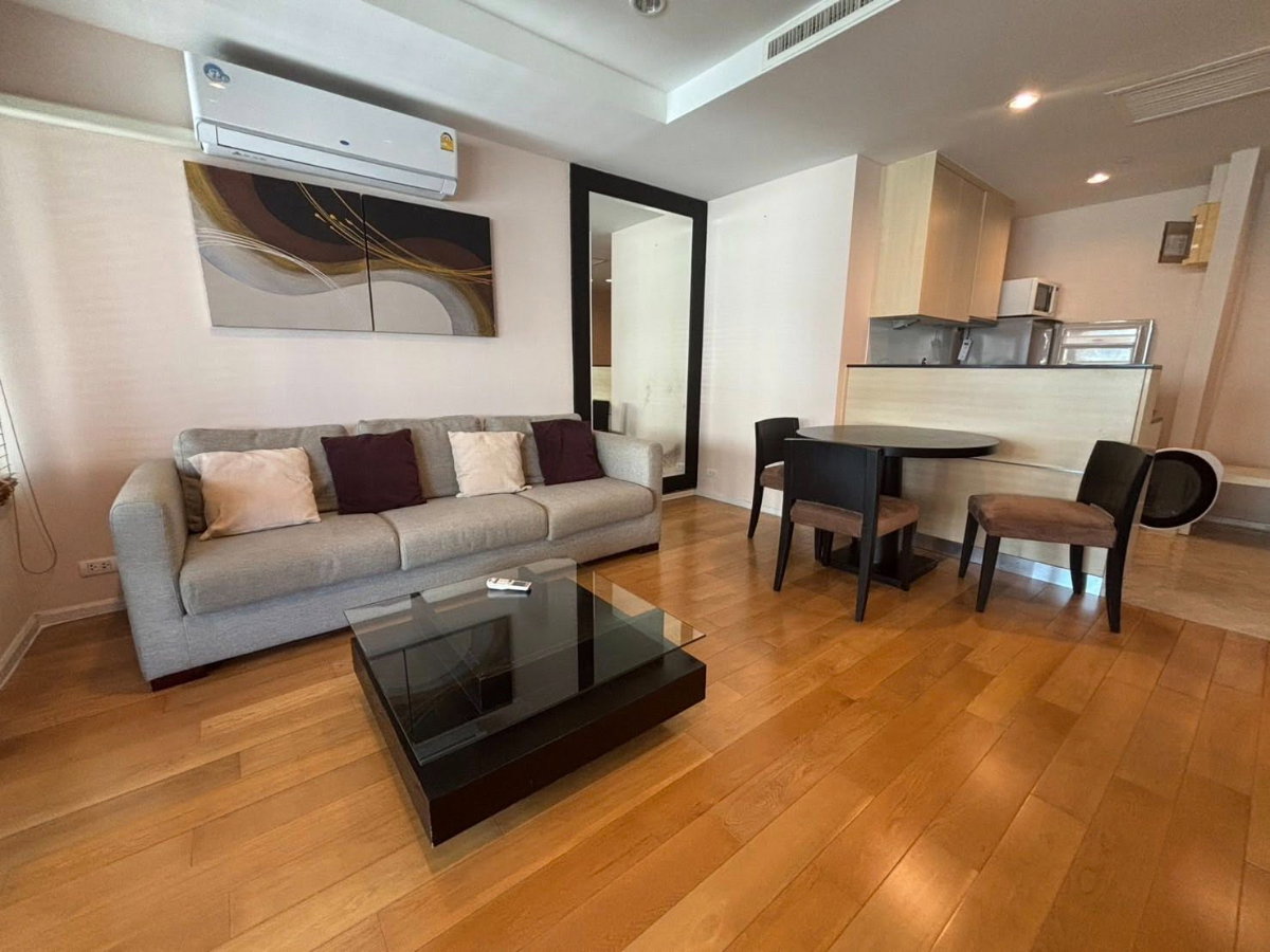 รูป SL153/Condo for Rent | Sathorn Gardensห้องสวยชั้นสูง วิวเมืองสาทร ทำเลศักยภาพ ใกล้ทุกการเดินทาง พร้อมเข้าอยู่ - รูปที่ 2/8