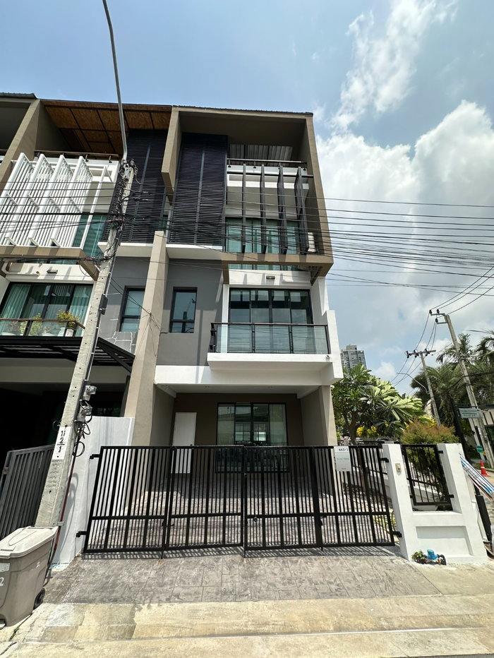 picture AB05973 - Bless Town Sukhumvit 50 : BTS Onnut - 9/15