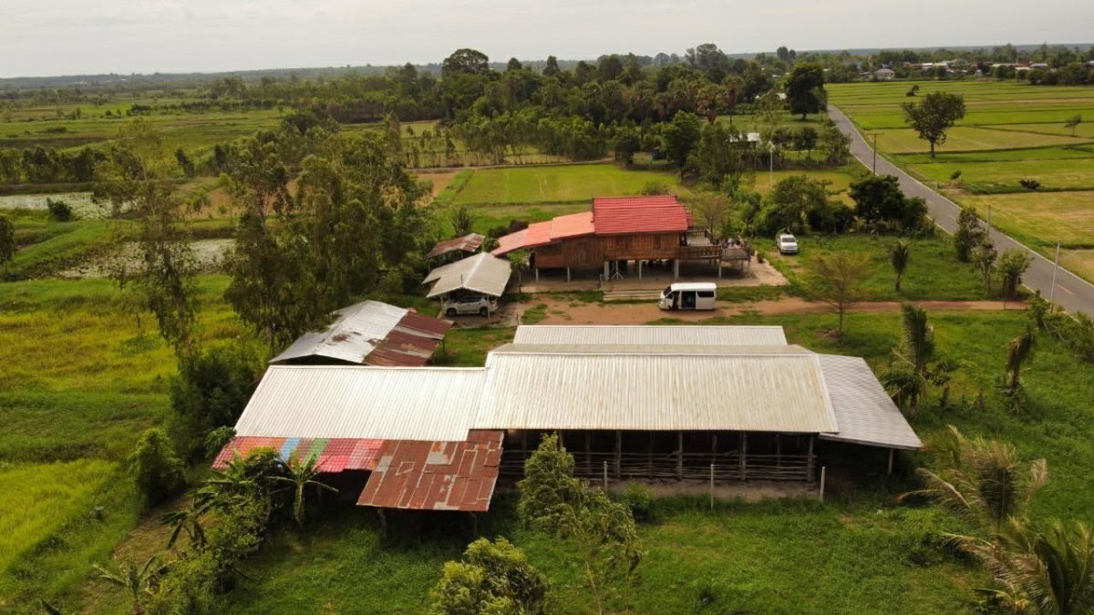 รูป 🏕️ขายที่ดิน 31ไร่  20ตารางวา จ.ร้อยเอ็ด +พร้อมบ้านเรือนไทย 2 หลัง🏠🏠 📌หน้ากว้างติดถนน 200 เมตร ที่ดินติด ถนน อบจ. ร้อยเอ็ด - รูปที่ 11/12