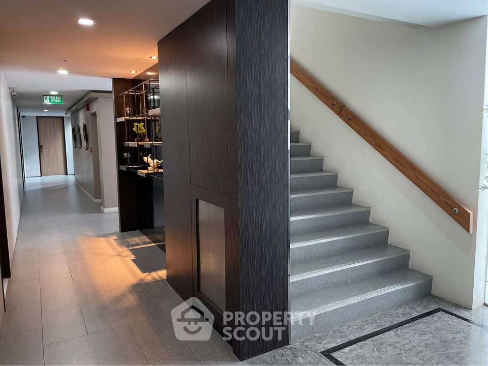 picture 2-BR Condo at Qube Suites Sukhumvit 46 near BTS Phra Khanong (ID 2189010) - 14/14