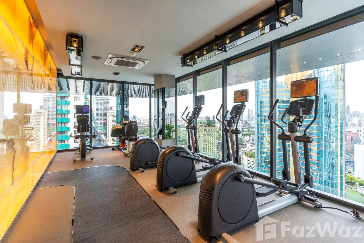 รูป คอนโดให้เช่า 1 ห้องนอน ในโครงการ เซอเลส อโศก 6121273 - รูปที่ 14/15