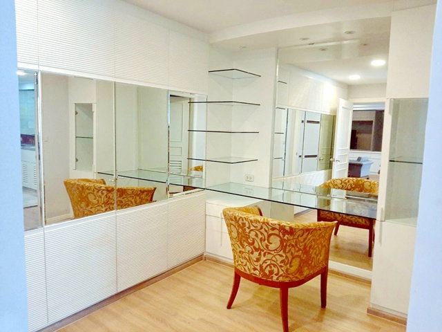 รูป President Park Sukhumvit 24 Penthouse คอนโดระดับลักชัวรี 3 นอน 4 น้ำ ใกล้ BTS พร้อมพงษ์ 800 ม. ชั้น 34 261 ตร.ม. - รูปที่ 6/8