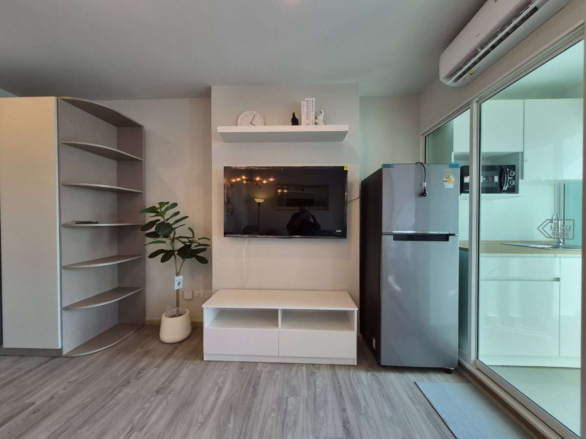 picture For rent: Building A, corner unit, 10th floor, unobstructed view. - 14/32