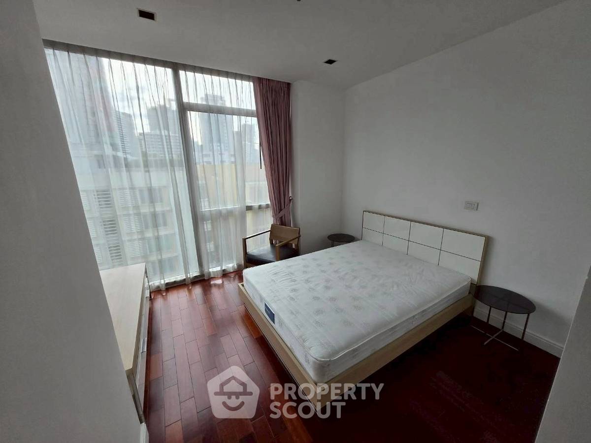 picture 3-BR Condo at Athenee Residence near BTS Phloen Chit (ID 2418083) - 2/9