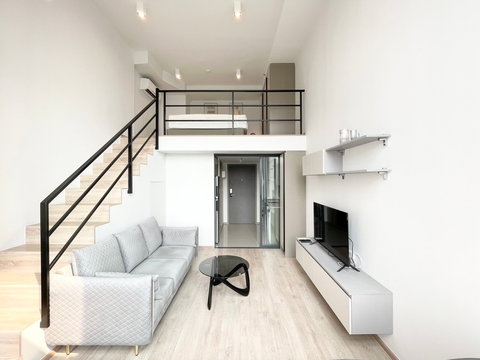 For Rent : Ideo Rama 9 – Asoke (1bed Duplex ) 30.17 sq.m. 28000 THB Tel. 0924235675 Cate