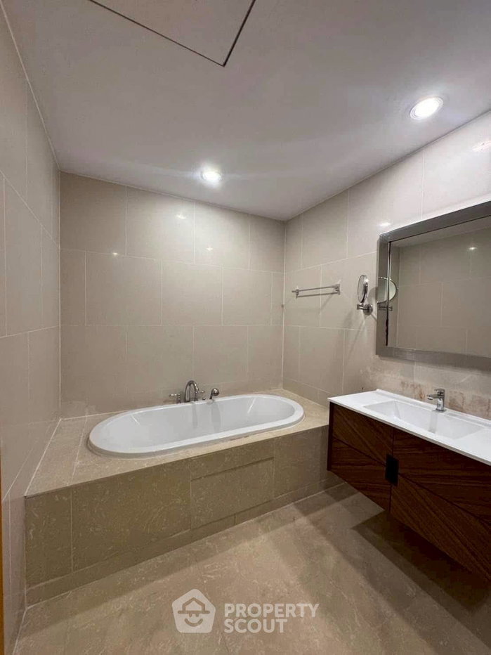 รูป คอนโด 2-ห้องนอน ที่ ดิ เอ็มไพร์ เพลส ใกล้ BTS เซนต์หลุยส์ (ID 2745473) - รูปที่ 8/13