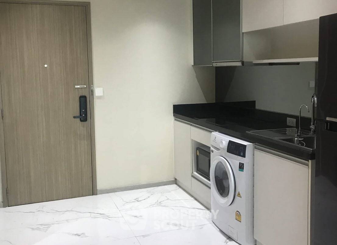 picture 34th-Floor 2-BR 61 Sqm Condo At Sky Walk Residences, 200m to BTS Phra Khanong (ID 2535903) - 9/9