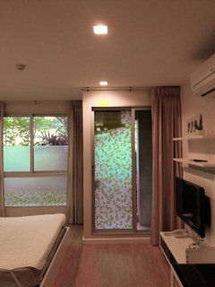 รูปภาพ ให้เช่าคอนโดCasaตึก8ชั้น ราคากันเอง ติดBTSตลาดพลู ใกล้เดอะมอลล์ ห้องสวยพร้อมอยู่ Wallpaper น้ำอุ่น แอร์ ตู้เย็น ไมโครเวฟและLCD