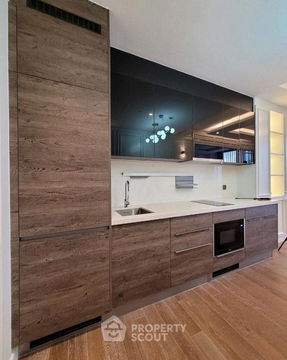 1-BR Condo at Muniq Langsuan near BTS Ratchadamri (ID 2744184)